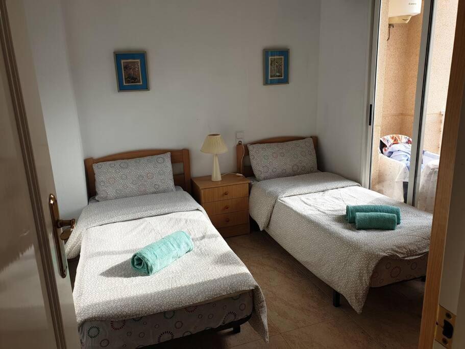 Nice Holidays Apartment In Torreveja, Torrevieja Esterno foto