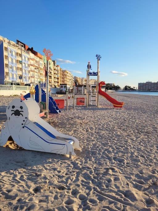 Nice Holidays Apartment In Torreveja, Torrevieja Esterno foto